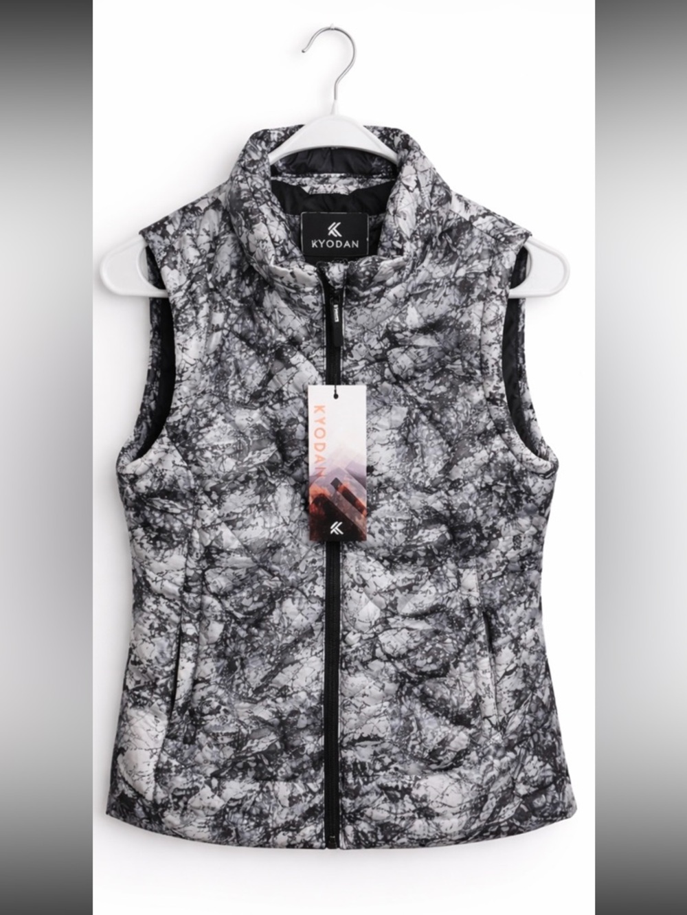 Kyodan Marble Print Puffer Vest NWT Black White Zip Front Medium